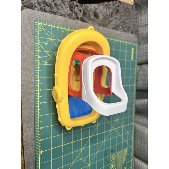 Fisher Price Little People Floaty Tug Bath Boat Mattel 2014 Pretend Play Toy - Picture 9 of 9